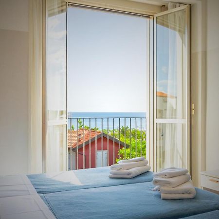 Hotel Selene - Vista Mare Riccione Esterno foto