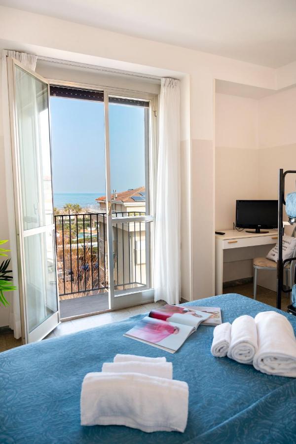 Hotel Selene - Vista Mare Riccione Esterno foto