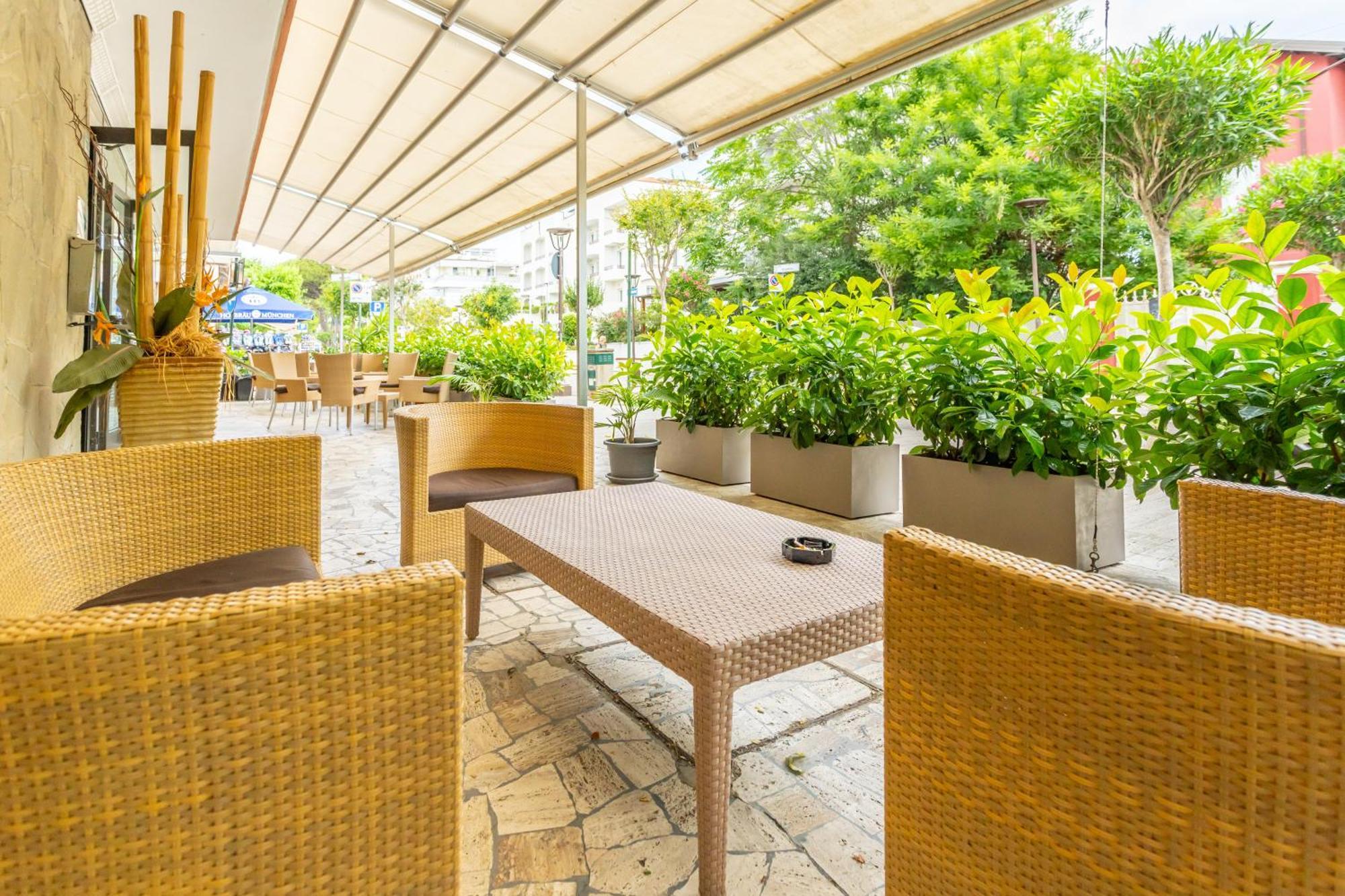 Hotel Selene - Vista Mare Riccione Esterno foto