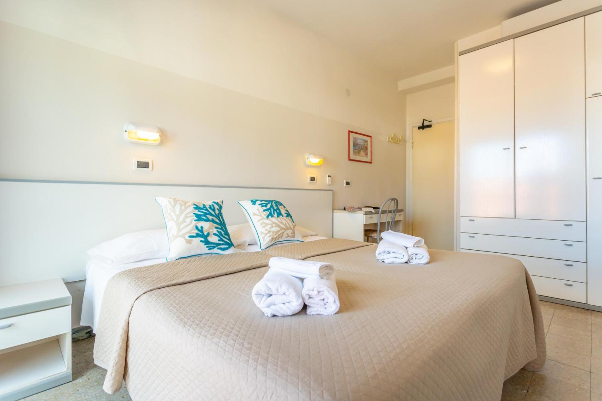 Hotel Selene - Vista Mare Riccione Esterno foto